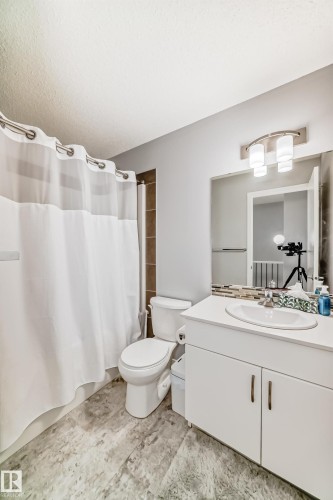 16320 12 Avenue Sw, Edmonton, AB 