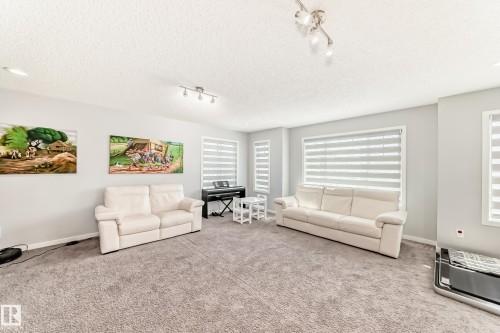 16320 12 Avenue Sw, Edmonton, AB 