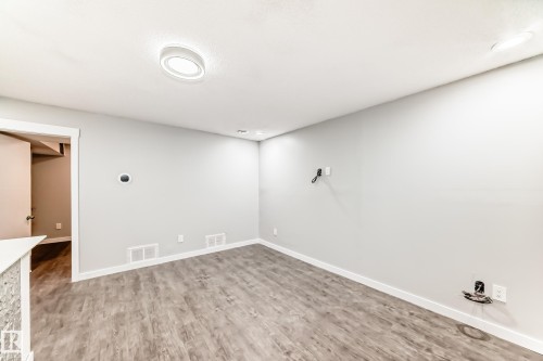 16320 12 Avenue Sw, Edmonton, AB 