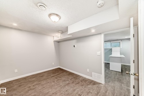 16320 12 Avenue Sw, Edmonton, AB 