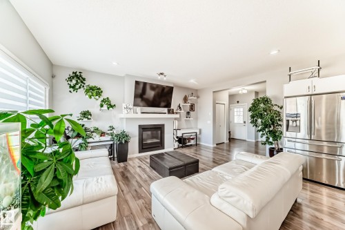 16320 12 Avenue Sw, Edmonton, AB 