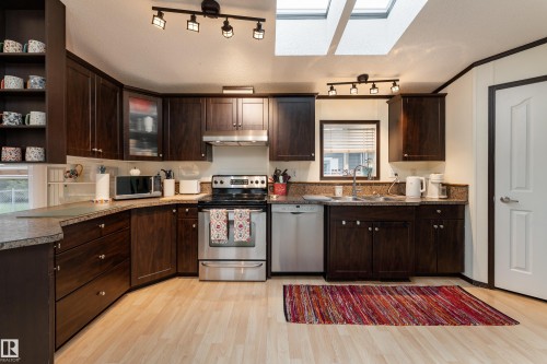 422 Oak Wood Crescent Northwest, Edmonton, AB 