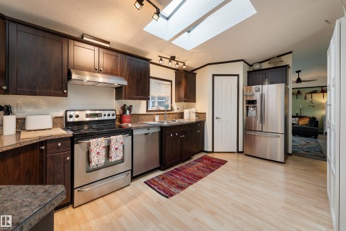 422 Oak Wood Crescent Northwest, Edmonton, AB 