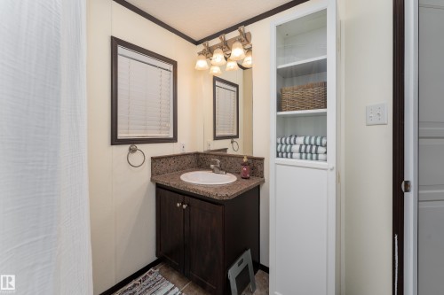 422 Oak Wood Crescent Northwest, Edmonton, AB 