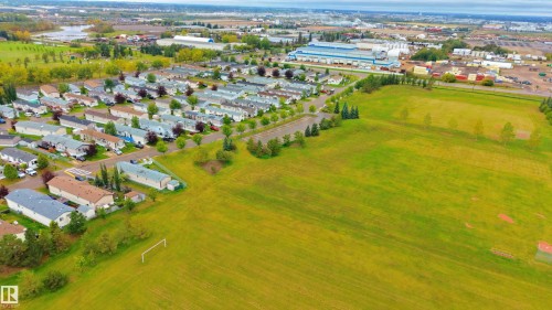 422 Oak Wood Crescent Northwest, Edmonton, AB 