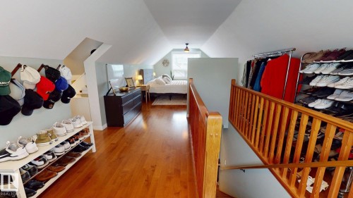 7727 77 Avenue Nw, Edmonton, AB - Indoor Photo Showing Other Room