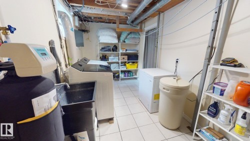 7727 77 Avenue Nw, Edmonton, AB - Indoor Photo Showing Basement