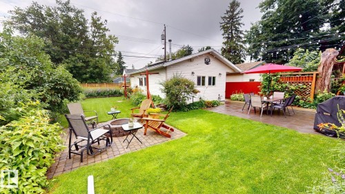 7727 77 Avenue Nw, Edmonton, AB - Outdoor