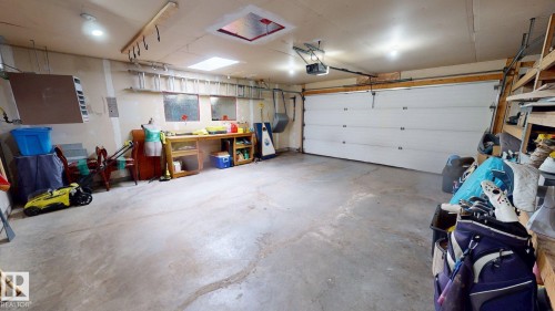 7727 77 Avenue Nw, Edmonton, AB - Indoor Photo Showing Garage