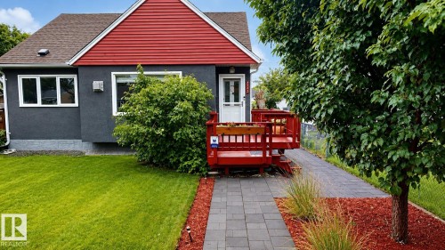 7727 77 Avenue Nw, Edmonton, AB - Outdoor