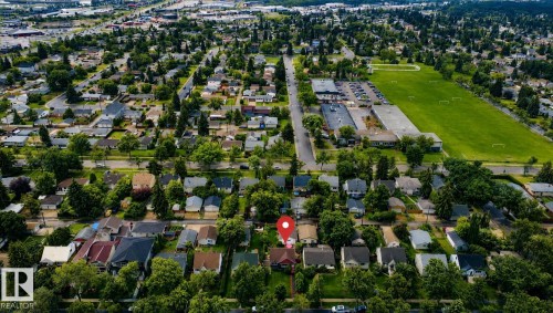 7727 77 Avenue Nw, Edmonton, AB - Outdoor