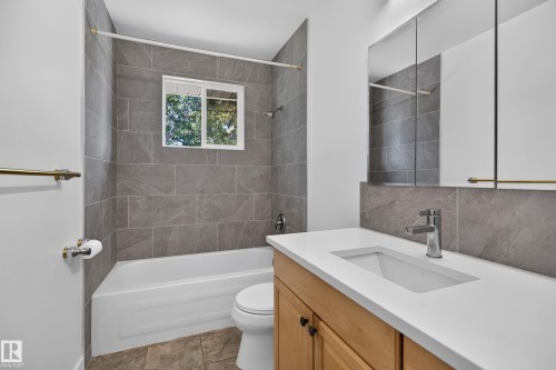 8311 160 Street Nw, Edmonton, AB 