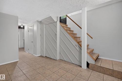8311 160 Street Nw, Edmonton, AB 