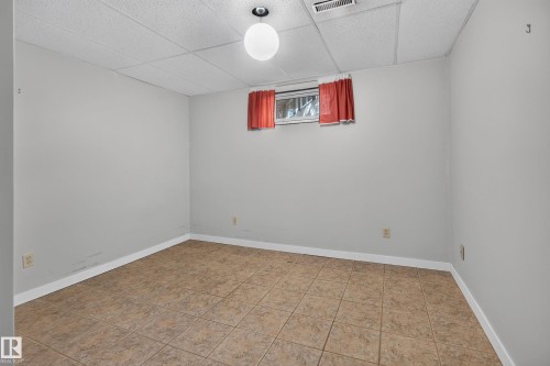 8311 160 Street Nw, Edmonton, AB 