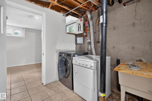 8311 160 Street Nw, Edmonton, AB 