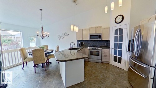 3115 135 Avenue Nw, Edmonton, AB 