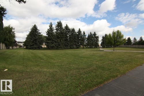 3115 135 Avenue Nw, Edmonton, AB 