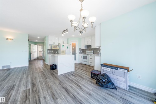 13023 Hudson Way Nw, Edmonton, AB 