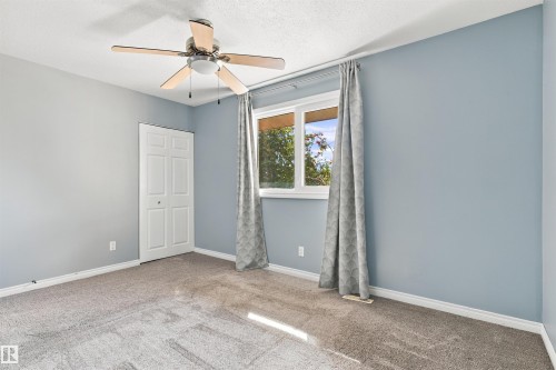 161 Woodstock Nw, Edmonton, AB 