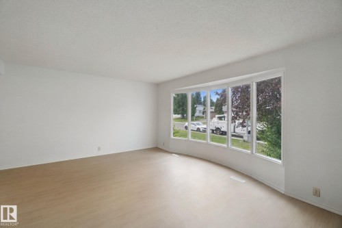 8807 181 Street Nw, Edmonton, AB 