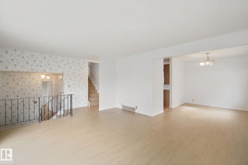8807 181 Street Nw, Edmonton, AB 