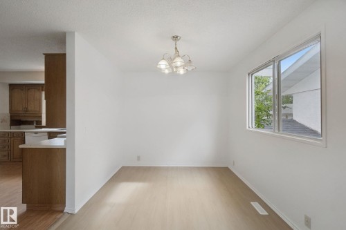 8807 181 Street Nw, Edmonton, AB 