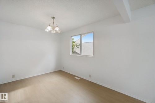 8807 181 Street Nw, Edmonton, AB 