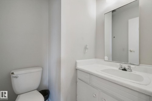 8807 181 Street Nw, Edmonton, AB 
