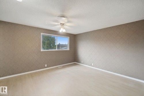 8807 181 Street Nw, Edmonton, AB 