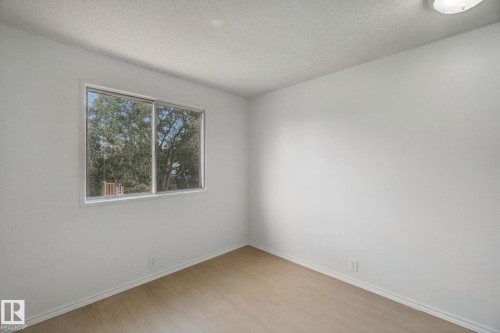 8807 181 Street Nw, Edmonton, AB 