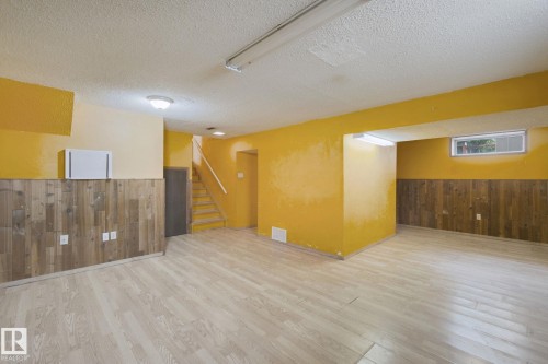 8807 181 Street Nw, Edmonton, AB 