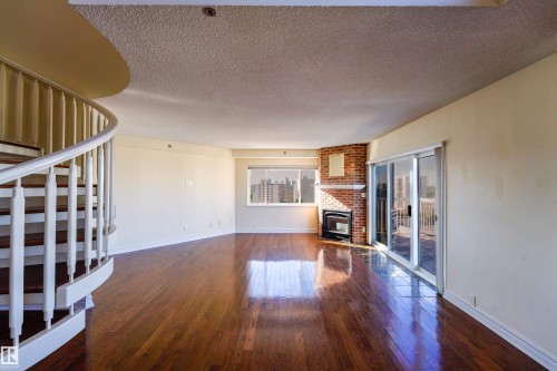 #1504 10130 114 St Nw, Edmonton, AB 