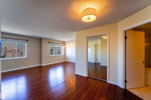#1504 10130 114 St Nw, Edmonton, AB 