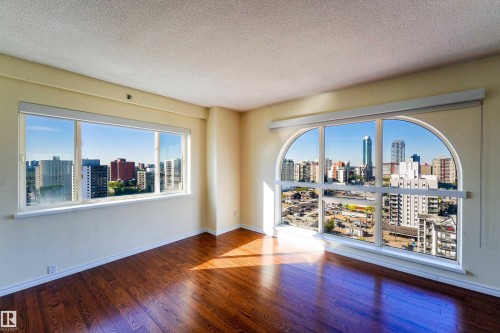 #1504 10130 114 St Nw, Edmonton, AB 