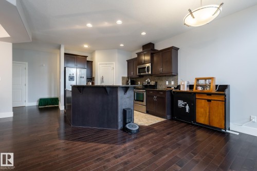 #10 1901 126 St Sw, Edmonton, AB - Indoor Photo Showing Kitchen
