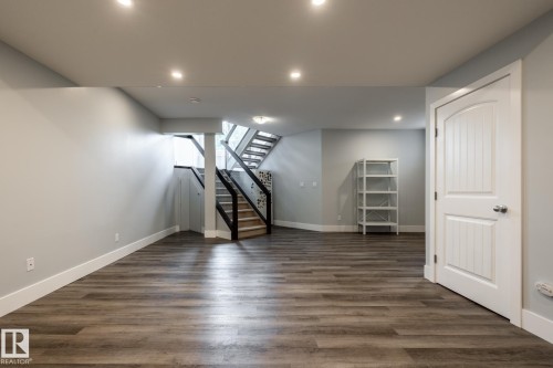 #10 1901 126 St Sw, Edmonton, AB - Indoor