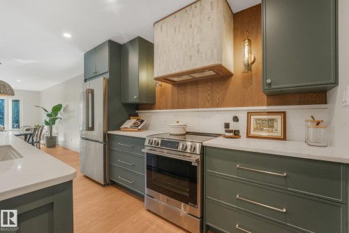 2031 104A Street Nw, Edmonton, AB 
