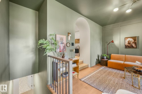 2031 104A Street Nw, Edmonton, AB 