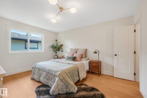 2031 104A Street Nw, Edmonton, AB 