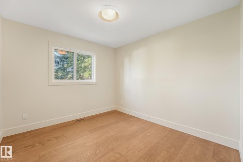 2031 104A Street Nw, Edmonton, AB 