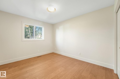 2031 104A Street Nw, Edmonton, AB 