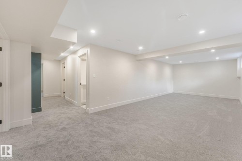 2031 104A Street Nw, Edmonton, AB 