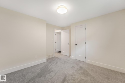 2031 104A Street Nw, Edmonton, AB 