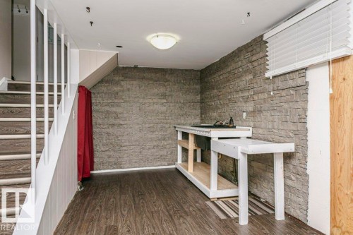12255 Dovercourt Crescent Nw, Edmonton, AB 