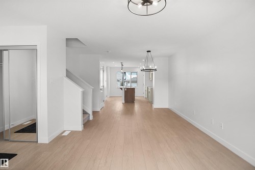 21358 128A Avenue Nw, Edmonton, AB - Indoor Photo Showing Other Room