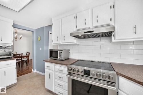 10451 26 Avenue Nw, Edmonton, AB 