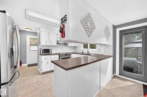 10451 26 Avenue Nw, Edmonton, AB 
