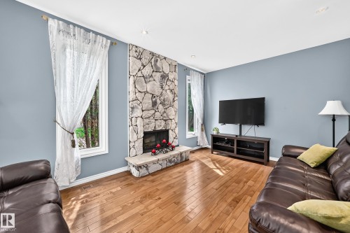 10451 26 Avenue Nw, Edmonton, AB 