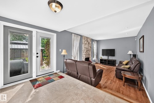 10451 26 Avenue Nw, Edmonton, AB 