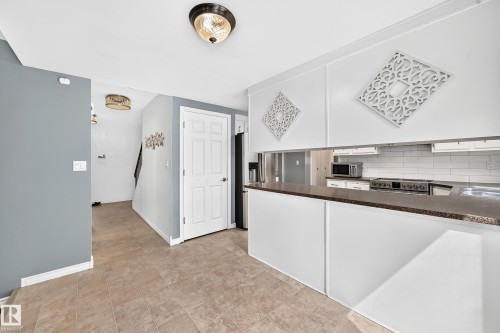 10451 26 Avenue Nw, Edmonton, AB 